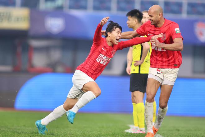 成都蓉城中超第三，四川足球歷史新篇章！今日“目標(biāo)亞洲”達(dá)成！