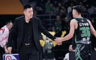 遼寧敗新疆，賽后楊鳴鄢手騏交流，新外援即將歸隊(duì)。