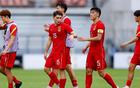 中國男足全勝亞洲冠軍，2-1客場告捷，新歸化未上場。