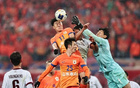 外戰(zhàn)泰山必勝，亞冠生死戰(zhàn)決勝，晉級靠末輪，海港排名第八。