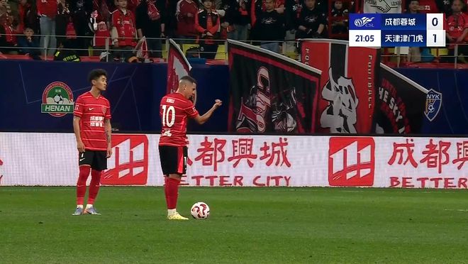 韋世豪獨(dú)力難支，蓉城敗北，津門勝，亞冠陣容堪憂。