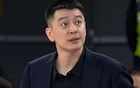 楊鳴：關(guān)鍵時(shí)刻有人挺身而出，渴望勝利值得贊譽(yù)。